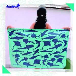 Toalla tiburones XL